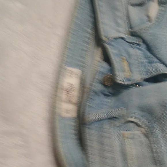 Hollister Light Blue Rippef Boyfriend Jeans - Picture 4 of 4